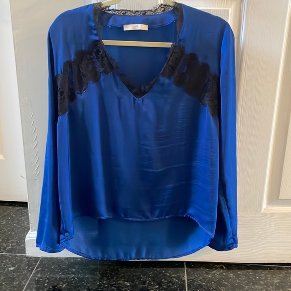 Blue Lace Top - Picture 1 of 3